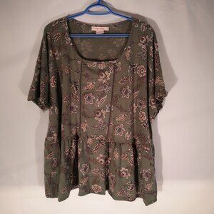 In Every Story Ladies Short Sleeves Flared Bottom Half Round Neck Tunic